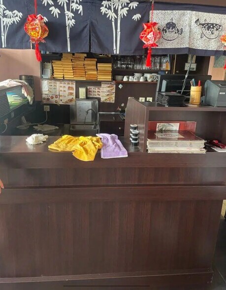 Retail in Paris for lease - Interior Photo - Image 3 of 5