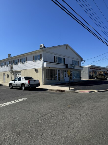 606 Ocean Rd, Point Pleasant, NJ for lease - Primary Photo - Image 1 of 6