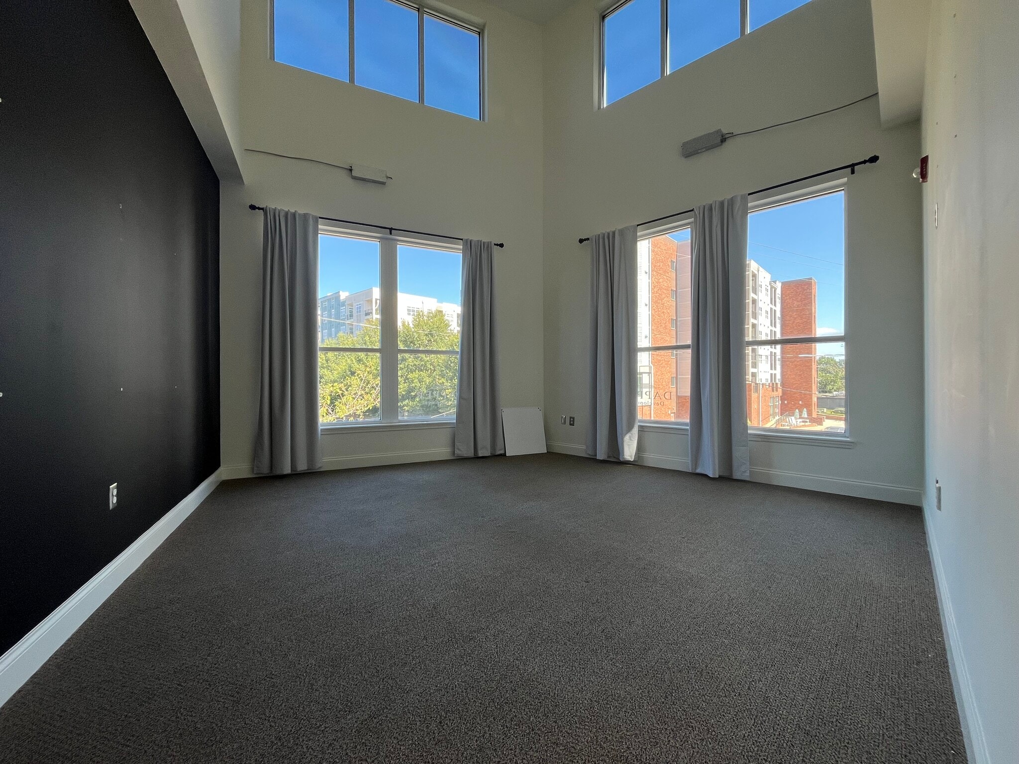 1514 S Church St, Charlotte, NC for lease Interior Photo- Image 1 of 6