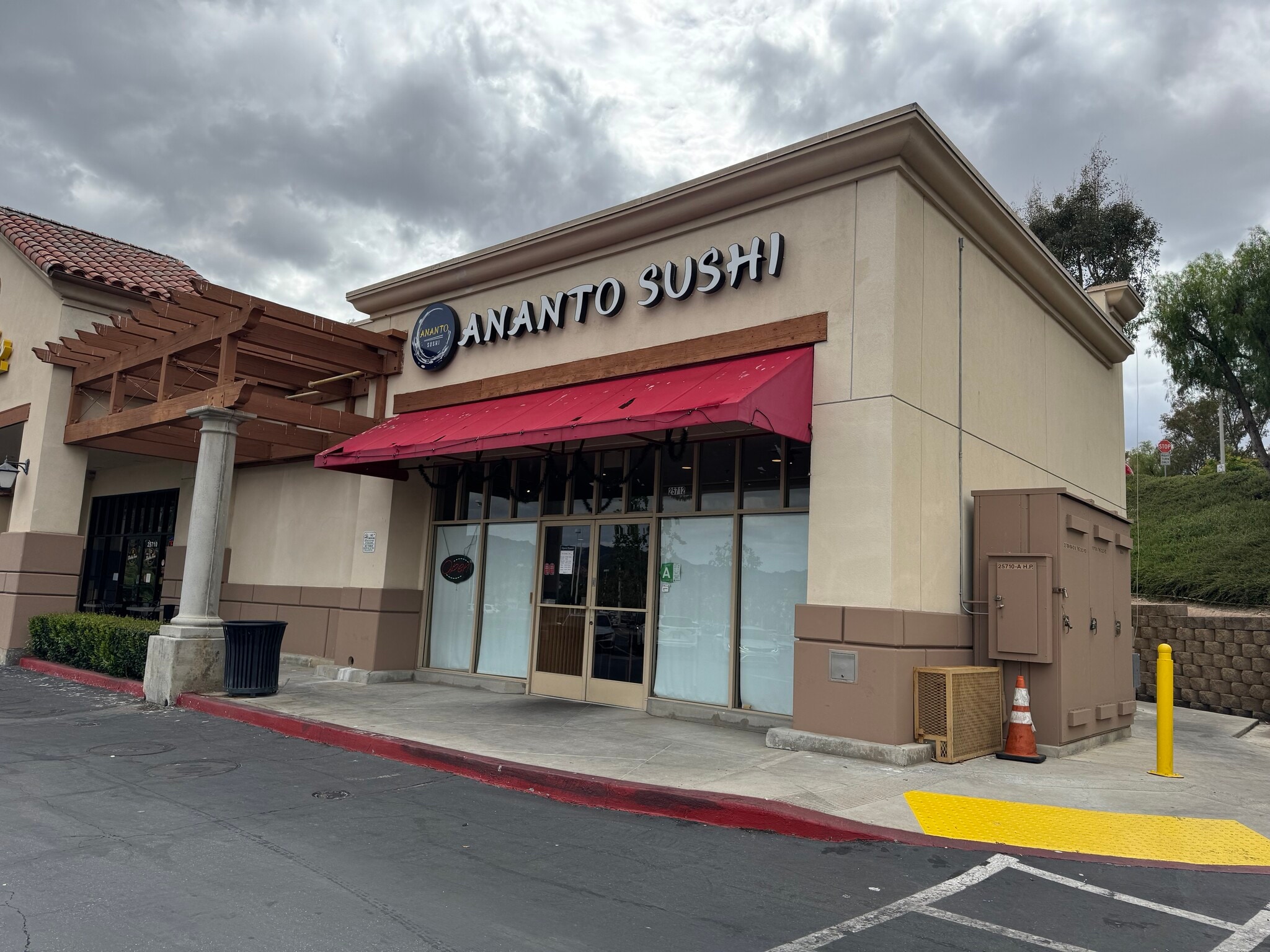25708-25712 The Old Rd, Valencia, CA for lease Interior Photo- Image 1 of 3