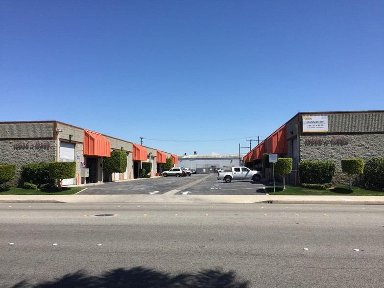 13966-13982 S Van Ness Ave, Gardena, CA for lease - Building Photo - Image 3 of 4