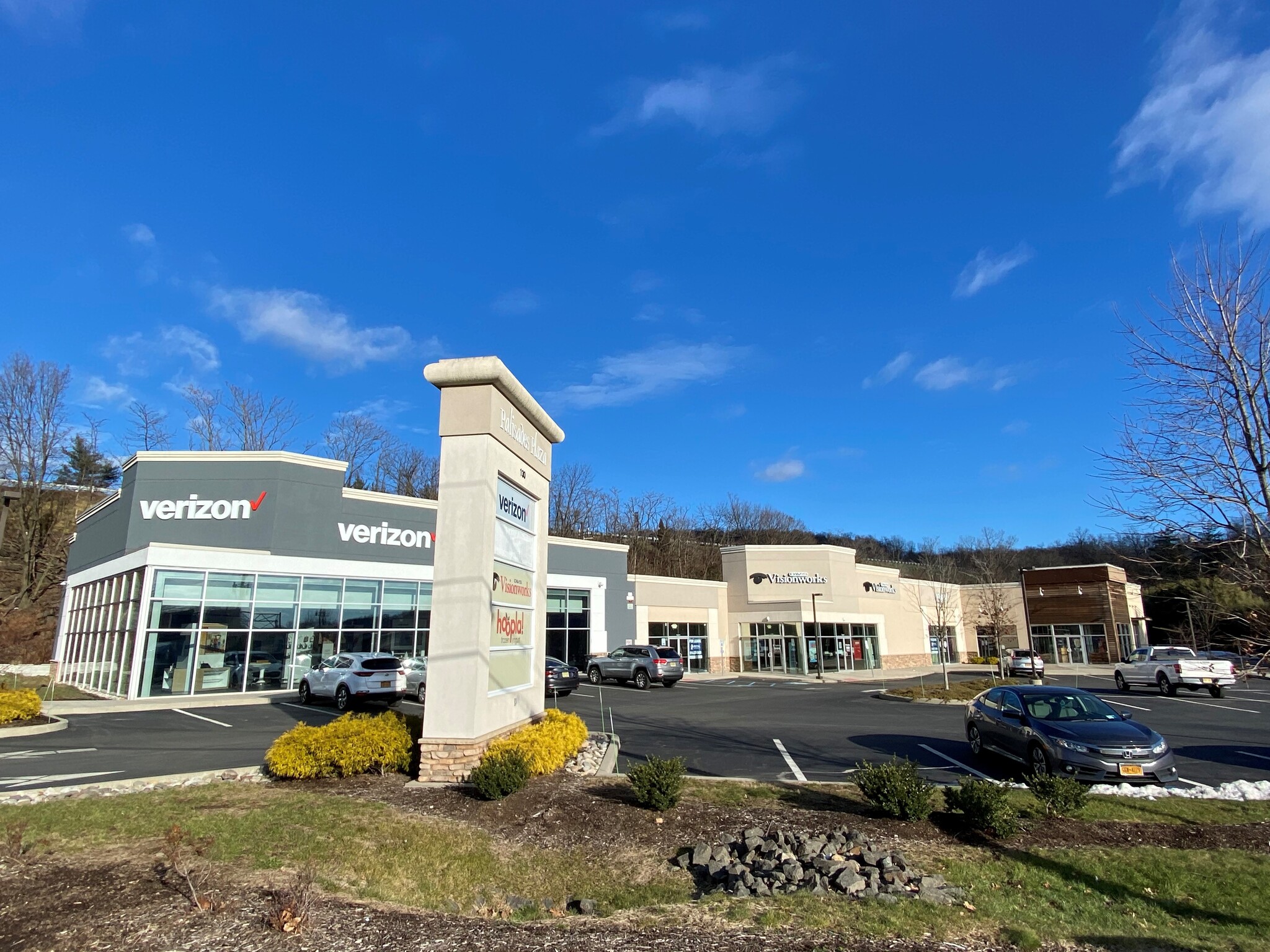 126-130 N Route 303, West Nyack, NY 10994 - Palisades Plaza | LoopNet