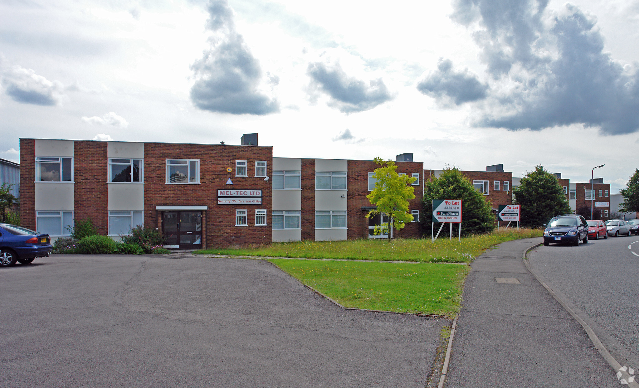 1-5 Boundary Rd, Brackley for lease Primary Photo- Image 1 of 6