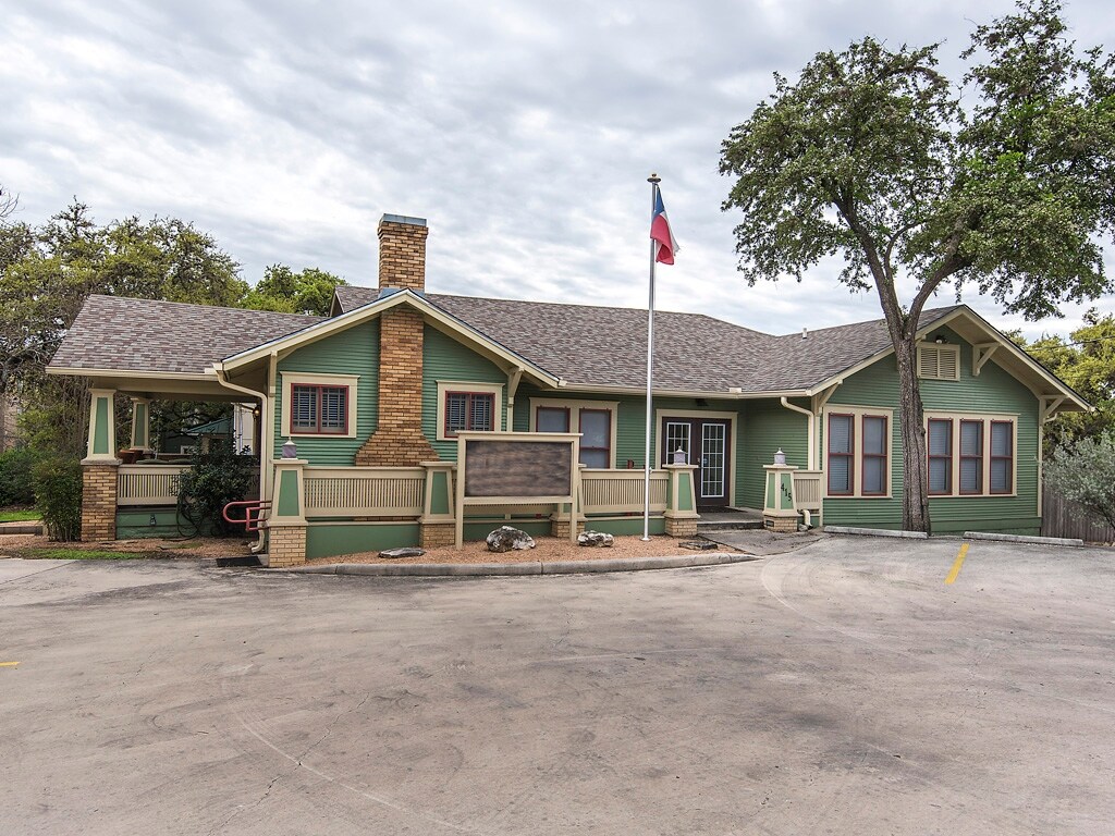 415 Burleson St, San Marcos, TX 78666