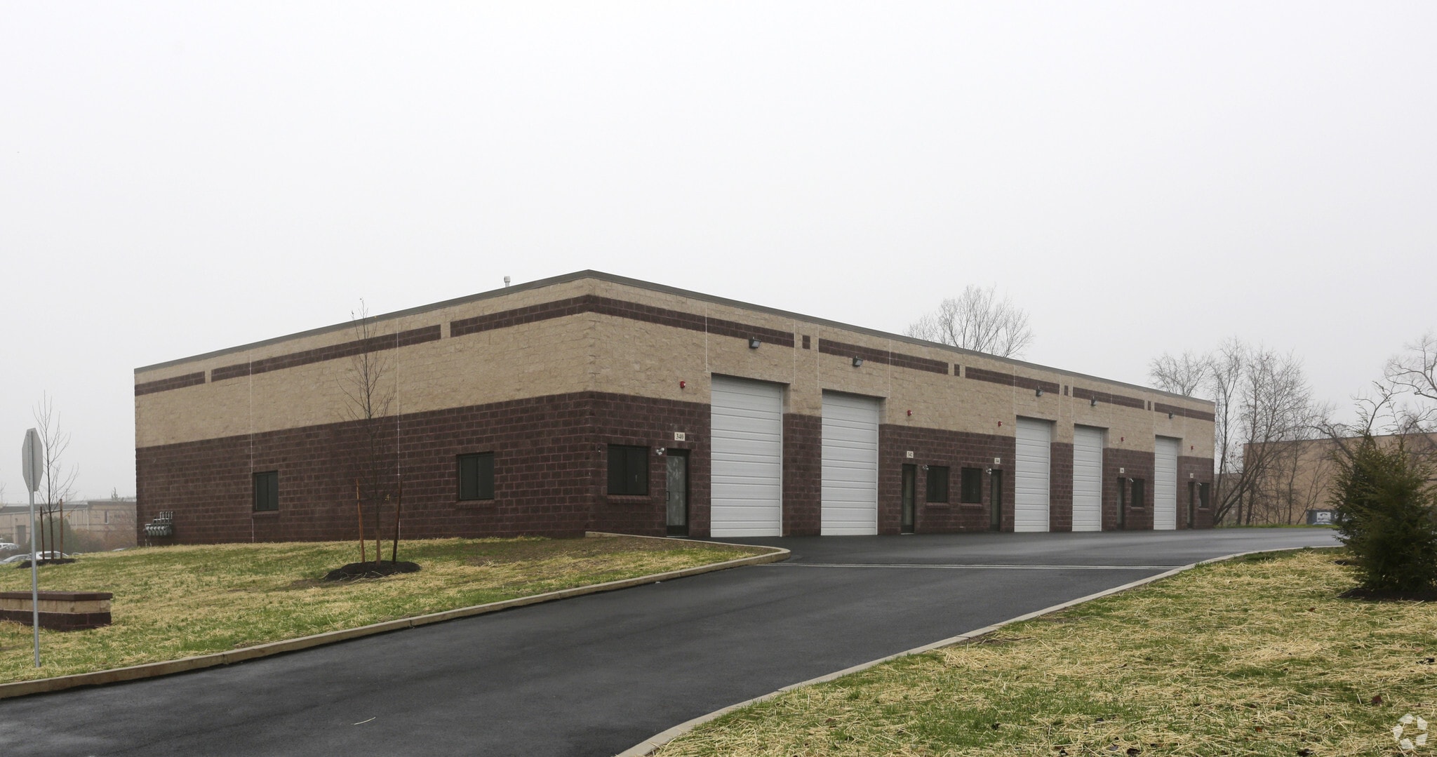 340-348 Nina Way, Warminster, PA for lease Primary Photo- Image 1 of 9