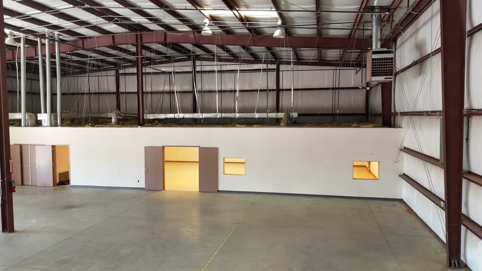 4901 Rockaway Blvd NE, Rio Rancho, NM for lease - Commercial Listing Video - Image 3 of 5