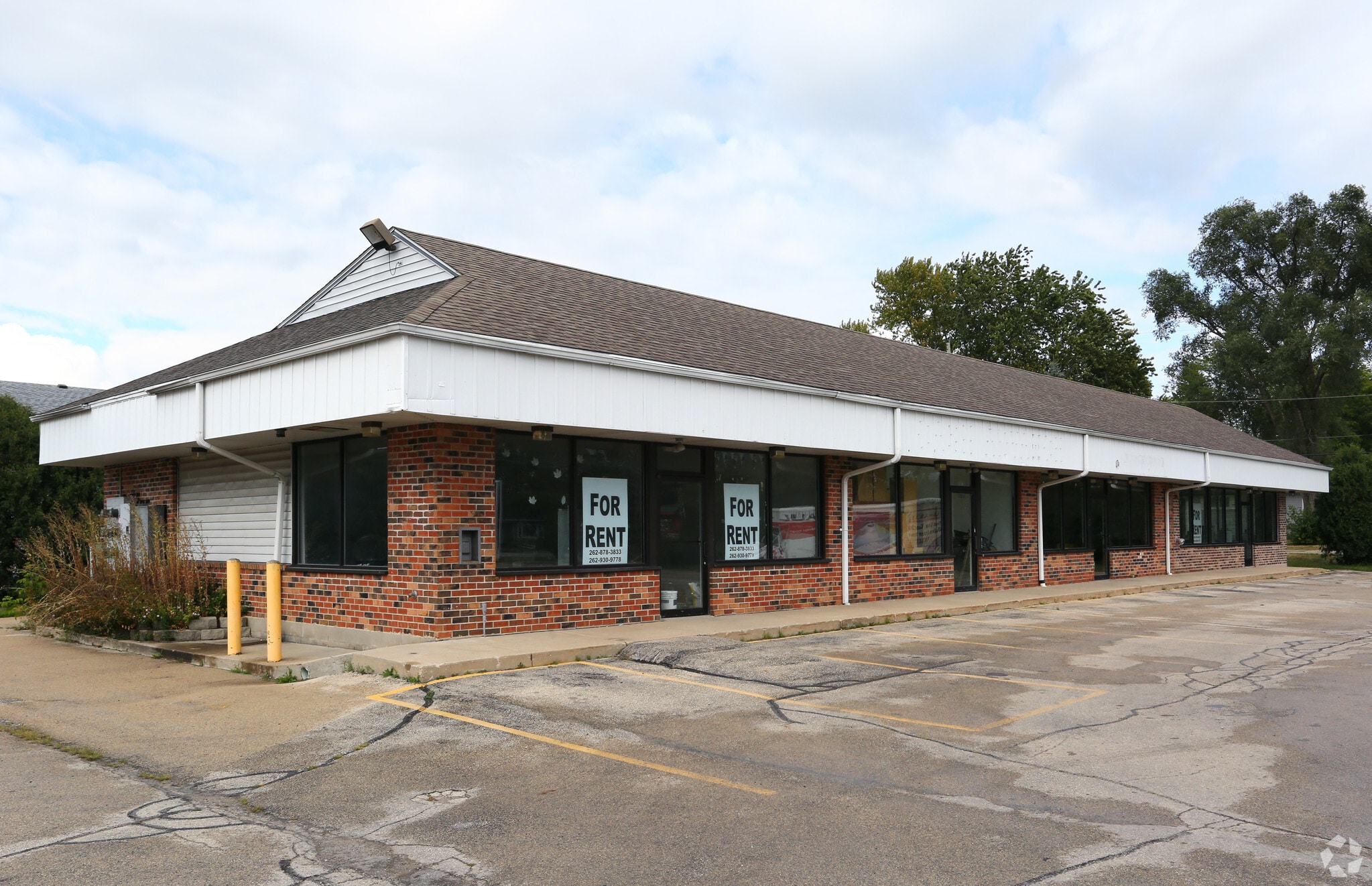Gas Station & Multi-tenant Commercial portfolio of 2 properties for sale on LoopNet.com Building Photo- Image 1 of 3