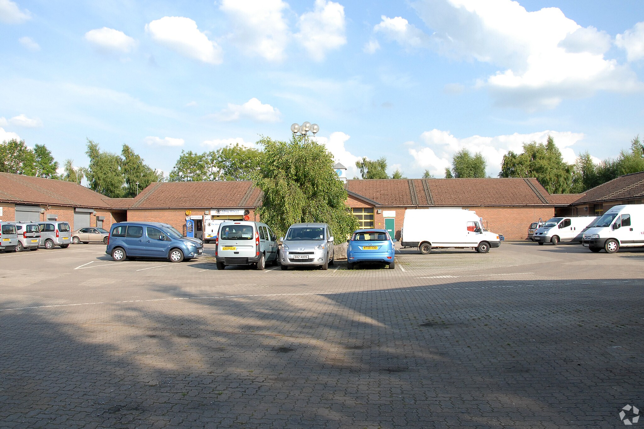 Colliery Rd, Wrexham for lease Primary Photo- Image 1 of 6