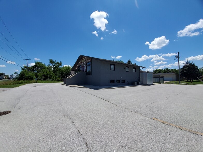 21 E US Highway 30, Schererville, IN for lease - Building Photo - Image 3 of 9