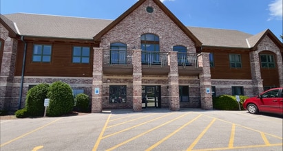 1035 W Glen Oaks Ln, Mequon, WI for lease - Commercial Listing Video 