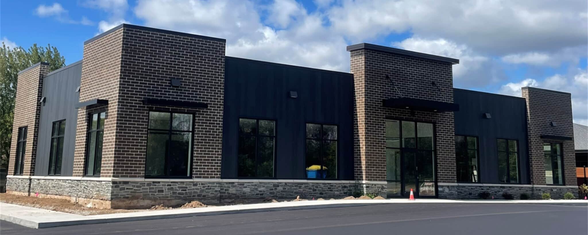 1148 Province Terrace, Menasha, WI for lease Building Photo- Image 1 of 2