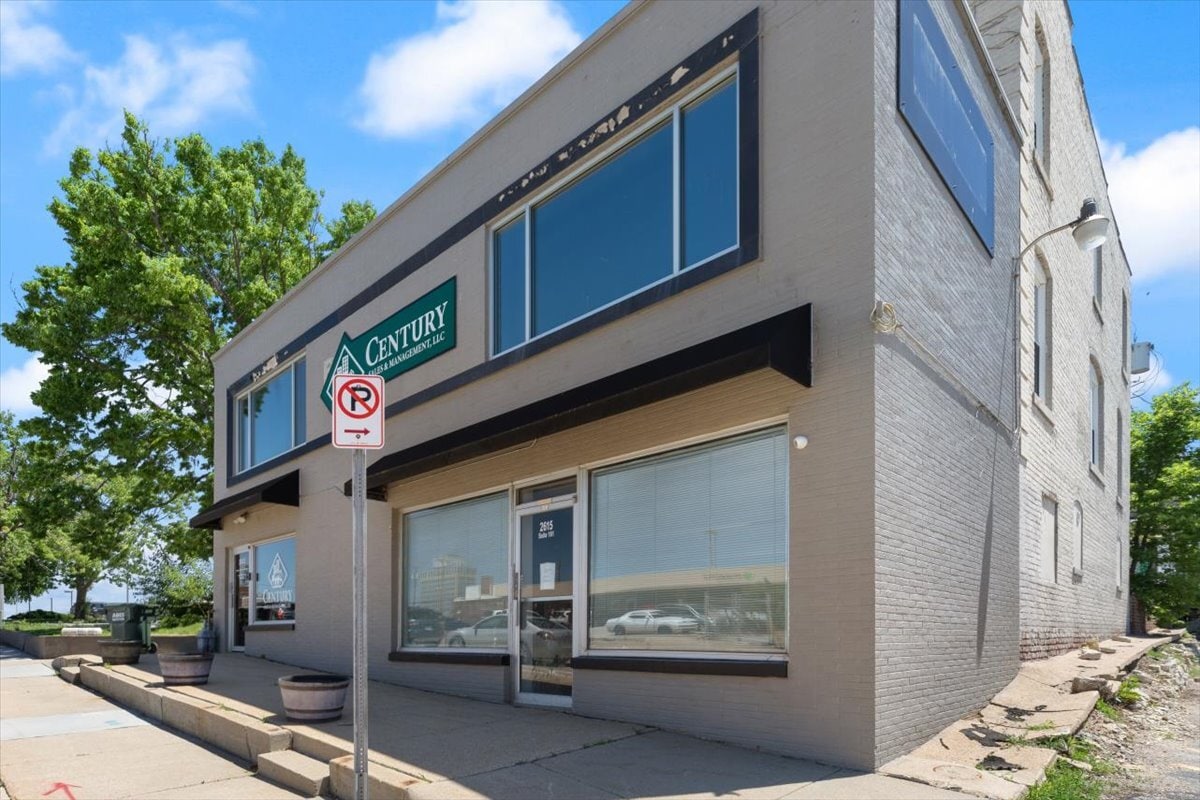 2615 Harney St, Omaha, NE for lease Building Photo- Image 1 of 4