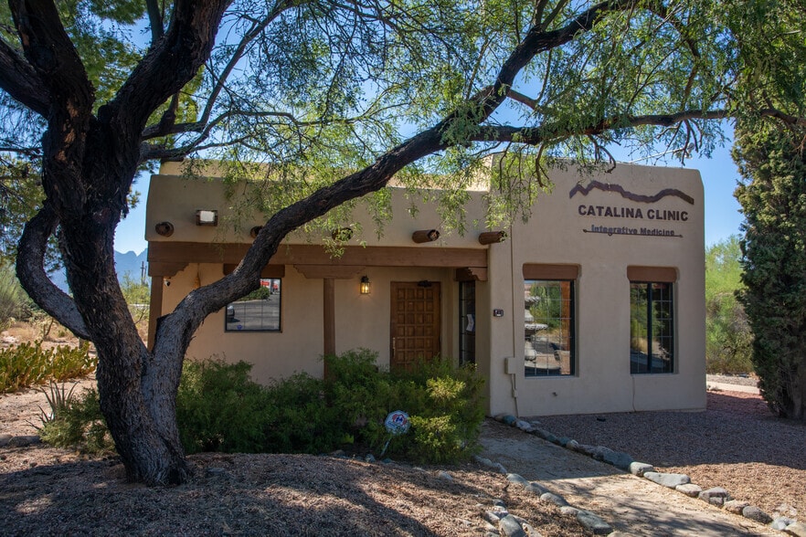 15601 N Oracle Rd, Catalina, AZ for sale - Building Photo - Image 1 of 1