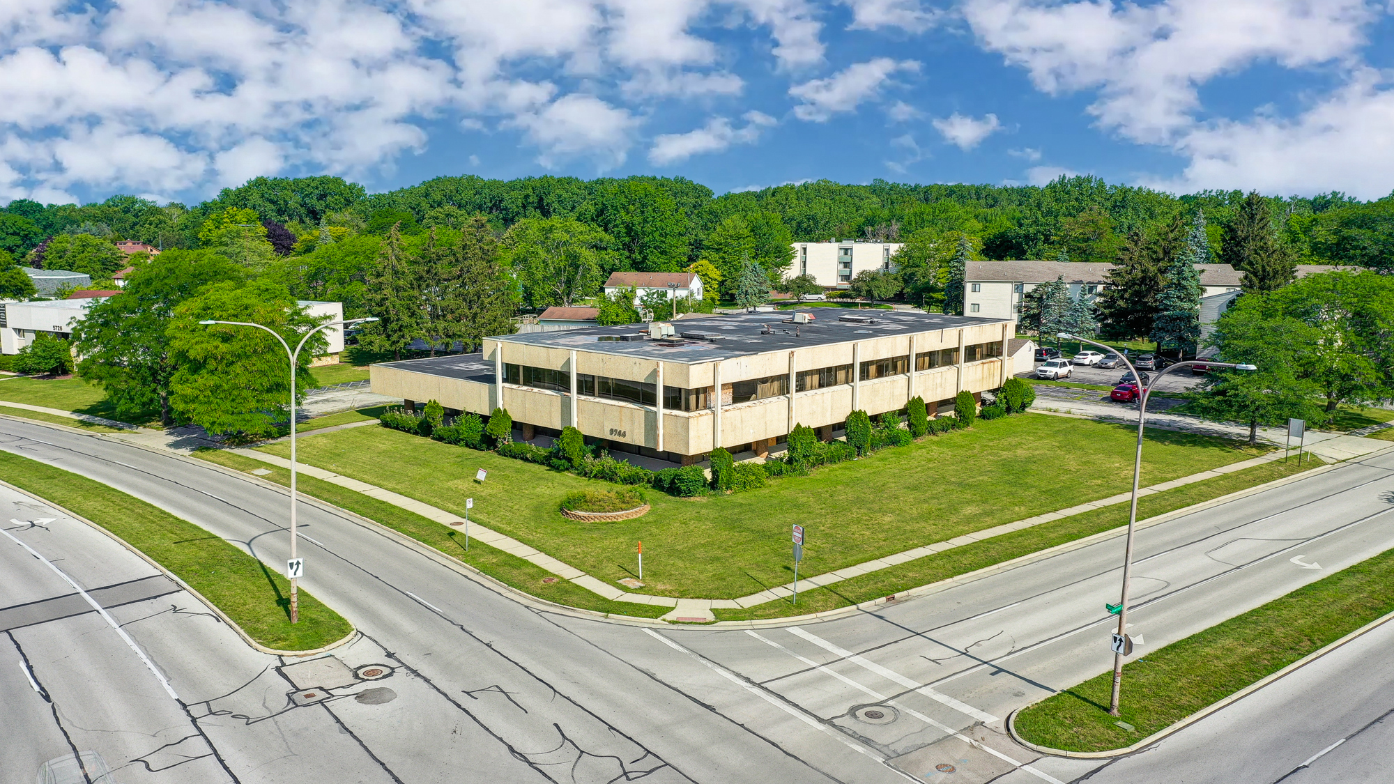 5744 Southwyck Blvd, Toledo, OH for sale Building Photo- Image 1 of 4