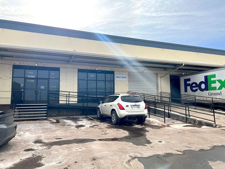 240-2525 W 5th / Bryant St, Denver, CO for lease - Building Photo - Image 3 of 5