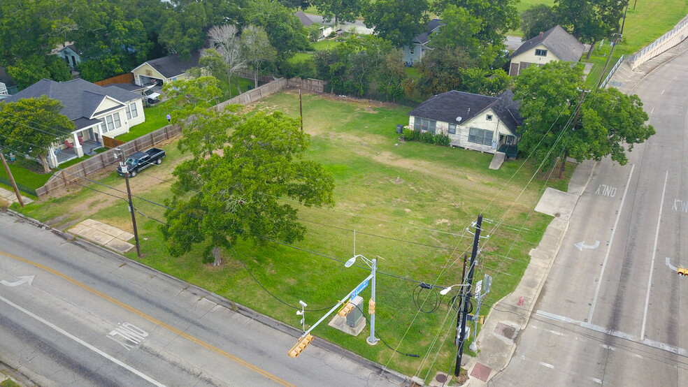 303 Navarro 507 E Commercial St, Victoria, TX for sale - Aerial - Image 1 of 21