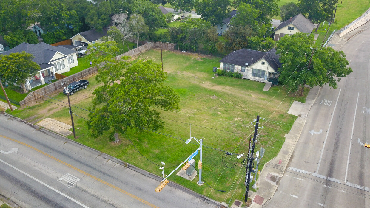 303 Navarro 507 E Commercial St, Victoria, TX for sale Aerial- Image 1 of 22