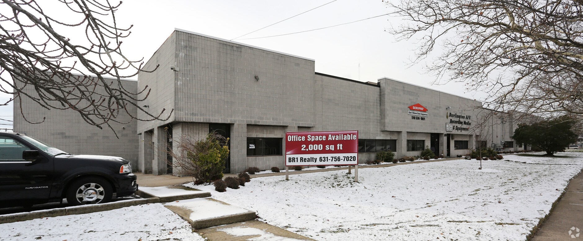 102 Mott St, Oceanside, NY 11572