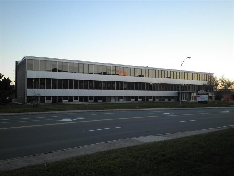 49 Elizabeth Ave, St John's, NL A1A 1W9