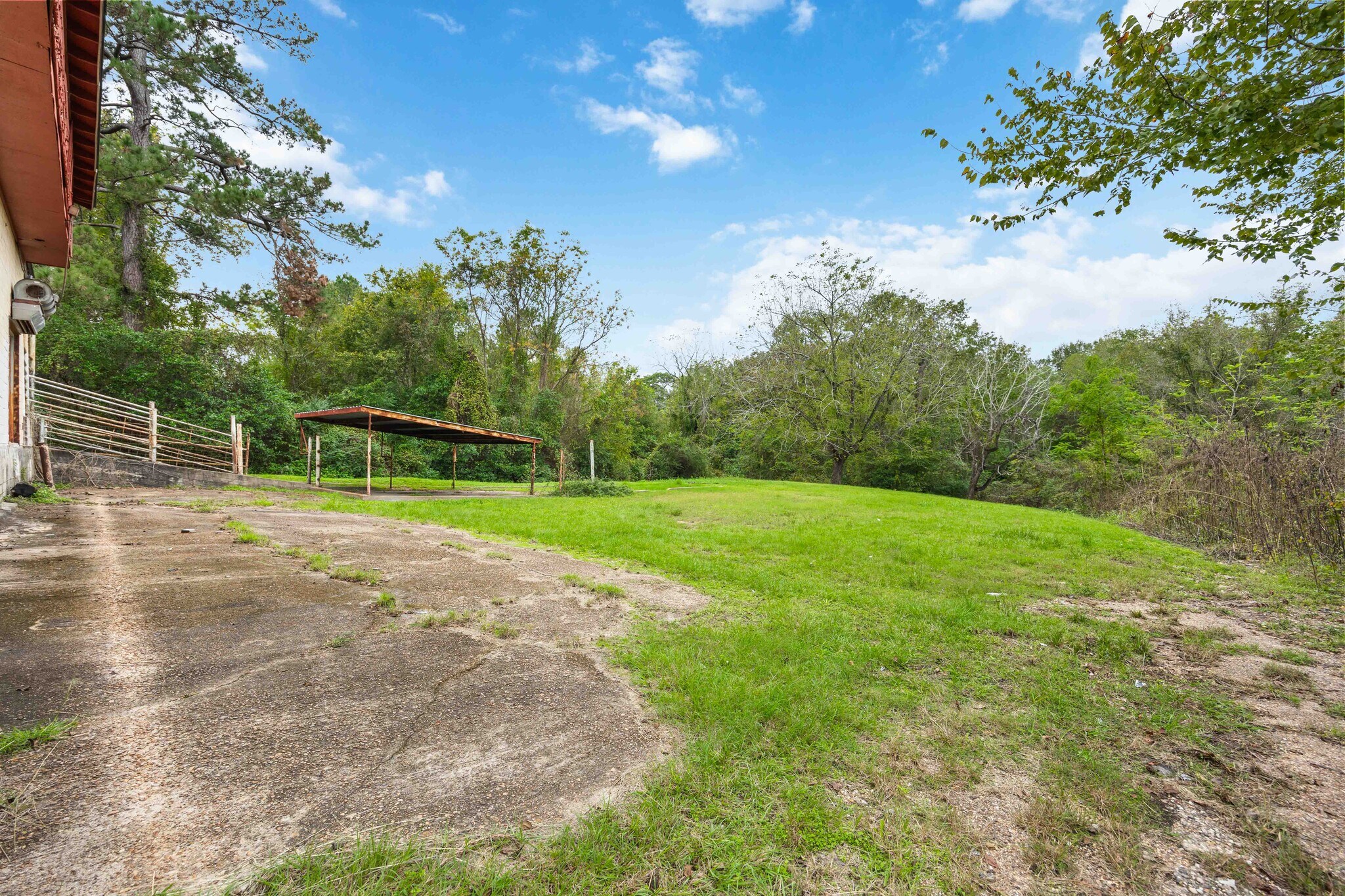 15647 Highway 59, Splendora, TX for sale Primary Photo- Image 1 of 1