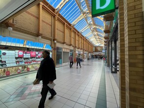 39 Green Lanes Shopping Centre, Barnstaple for lease Building Photo- Image 1 of 3