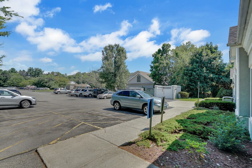 1123 Route 82, Hopewell Junction, NY for sale - Building Photo - Image 1 of 1