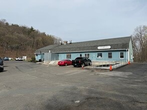140 Albany Tpke, Canton, CT for lease Building Photo- Image 1 of 4