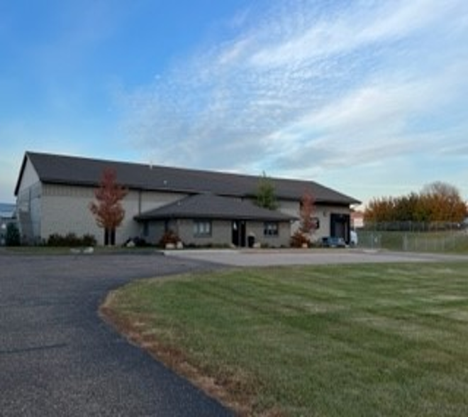 650 Brakke Dr, Hudson, WI for lease - Building Photo - Image 1 of 15