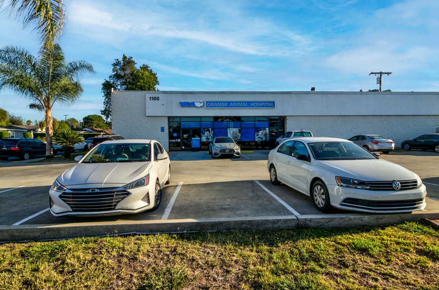 1100 W Chapman Ave, Orange, CA for sale - Building Photo - Image 2 of 8