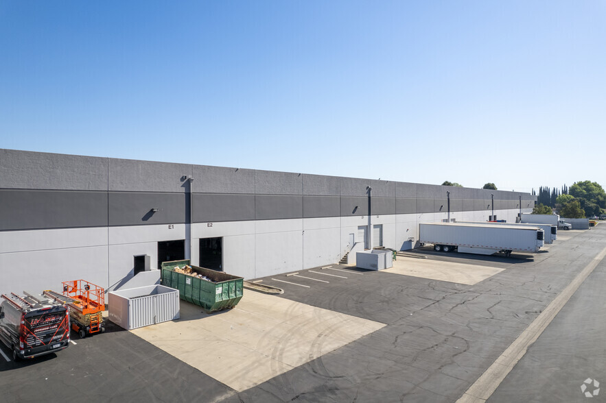 13626 Monte Vista Ave, Chino, CA for lease - Building Photo - Image 3 of 5