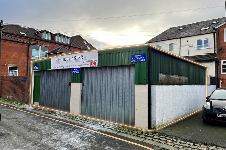 167-169 Chorley New Road Horwich, Bolton for lease - Primary Photo - Image 1 of 13