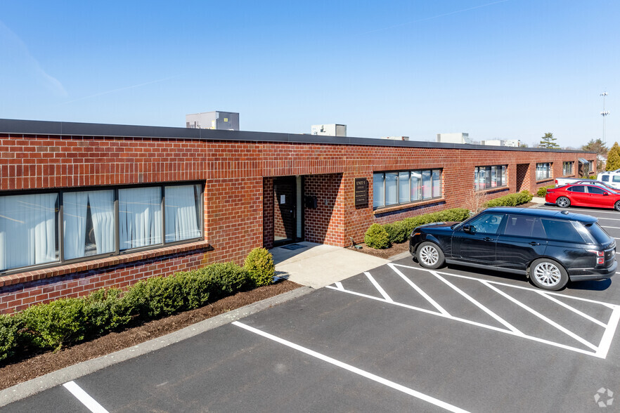 67 Sharp St, Hingham, MA for lease - Primary Photo - Image 2 of 5