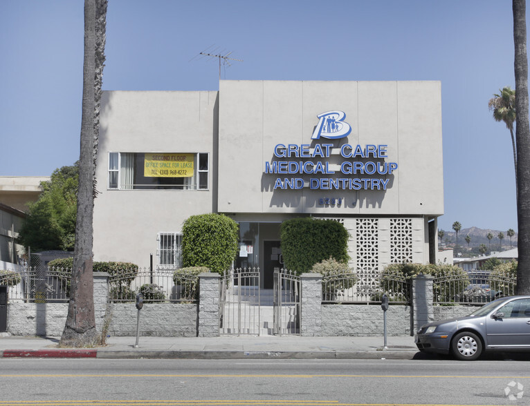 5255 W Sunset Blvd, Los Angeles, CA for lease - Primary Photo - Image 1 of 5