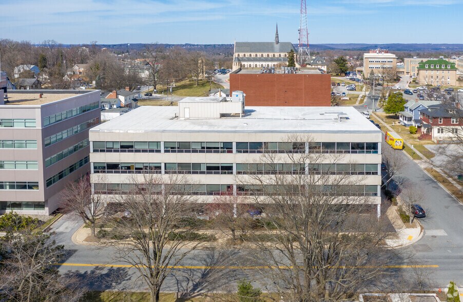600 Baltimore Ave, Towson, MD for lease - Aerial - Image 2 of 3