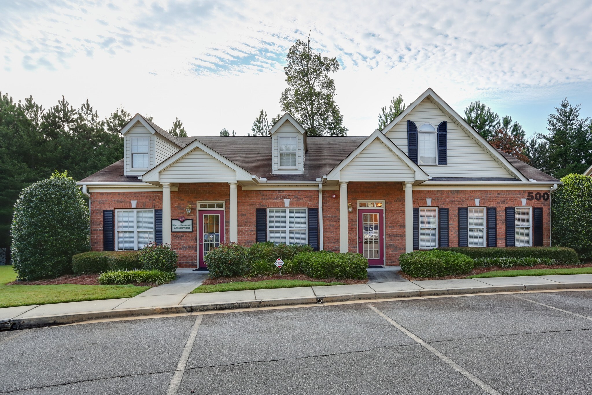 Office in Suwanee, GA for sale Primary Photo- Image 1 of 1