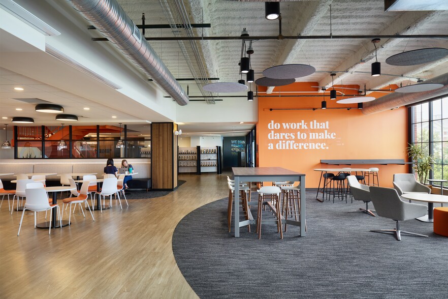 4012-4040 Easton Sta, Columbus, OH for lease - Interior Photo - Image 3 of 7