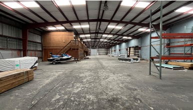 5445 Williamsburg Dr, Punta Gorda, FL for lease Interior Photo- Image 2 of 3