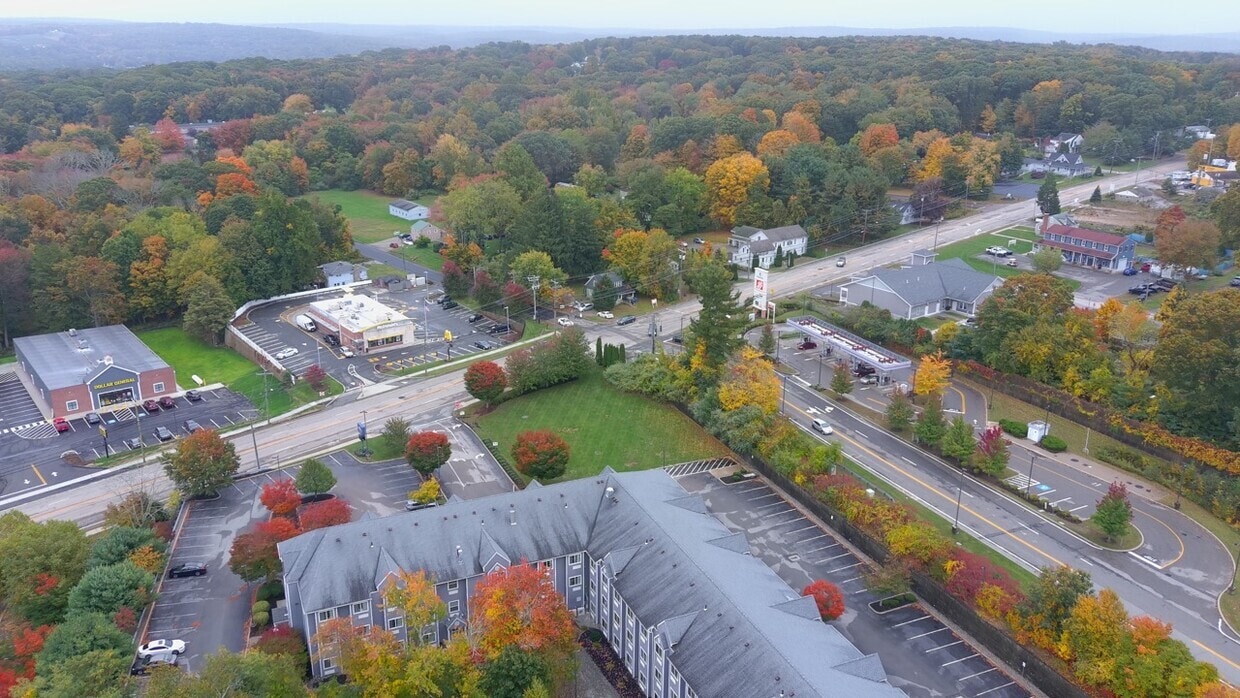 1937 Norwich New London Tpke, Uncasville, CT for sale Primary Photo- Image 1 of 12