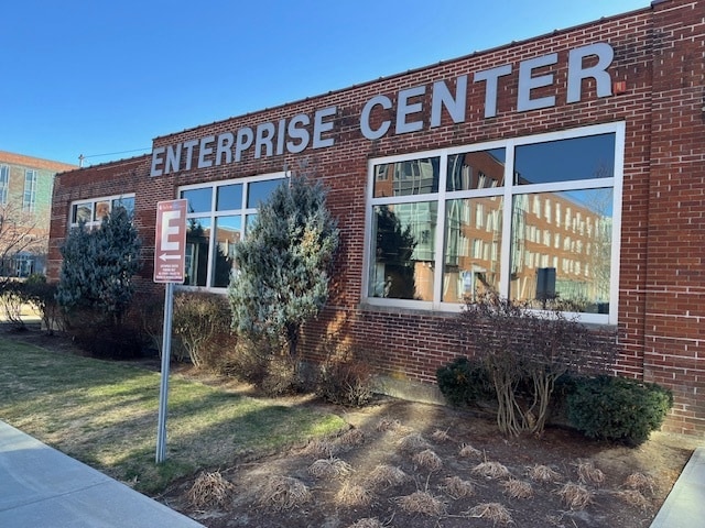 71-121 Loring Ave, Salem, MA for lease Building Photo- Image 1 of 7