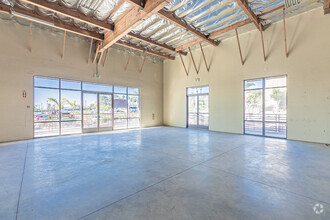 2364 Roll Dr, San Diego, CA for lease Interior Photo- Image 2 of 4