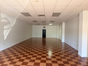 5430 Camden Rd, Fayetteville, NC for lease Interior Photo- Image 2 of 2