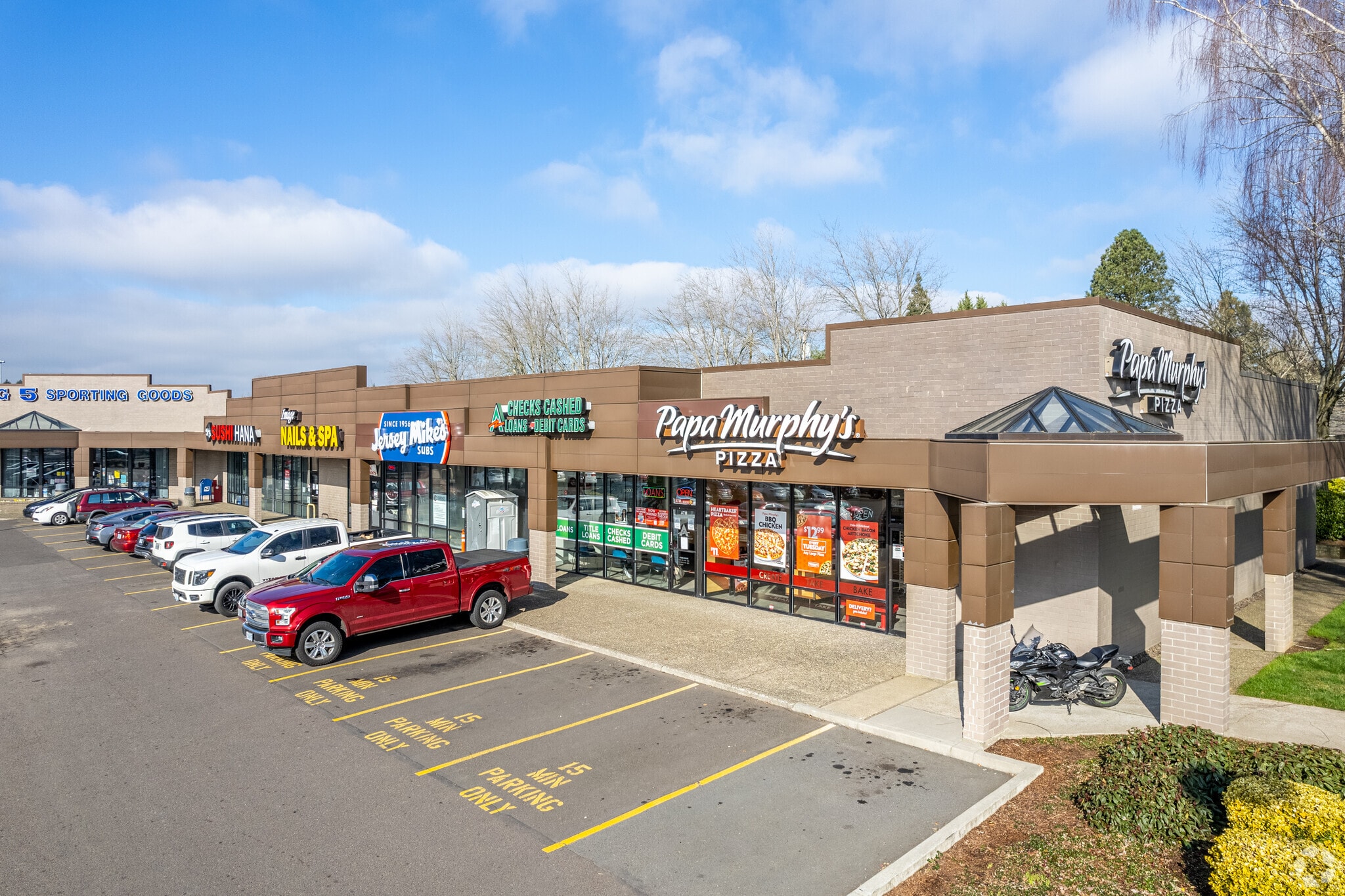 11705 SW Pacific Hwy, Tigard, OR for lease Building Photo- Image 1 of 8