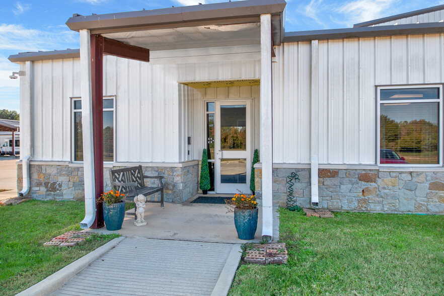 21206 Telge Rd, Tomball, TX for lease - Building Photo - Image 1 of 23