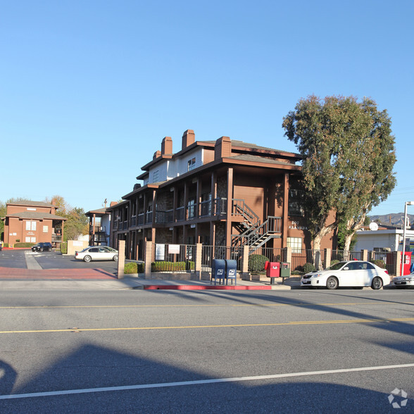 207 W Alameda Ave, Burbank, CA for sale - Primary Photo - Image 1 of 1