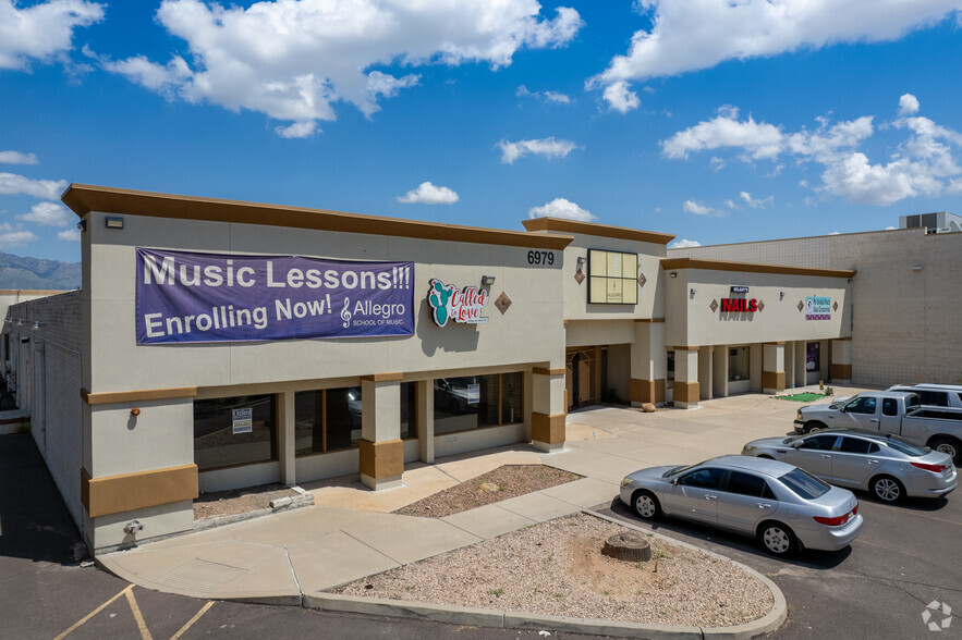 6979 E Broadway Blvd, Tucson, AZ for lease - Building Photo - Image 2 of 6