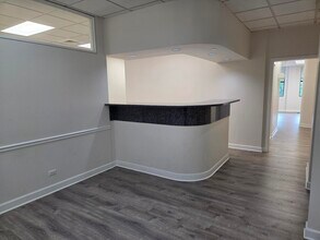 1310-1348 Shermer Rd, Northbrook, IL for lease Building Photo- Image 2 of 13