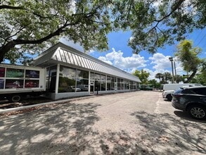 2696 NW 31st Ave, Lauderdale Lakes, FL for lease Building Photo- Image 1 of 2