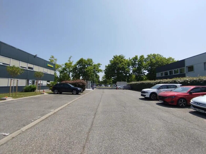 Office in Blagnac for lease - Building Photo - Image 3 of 15