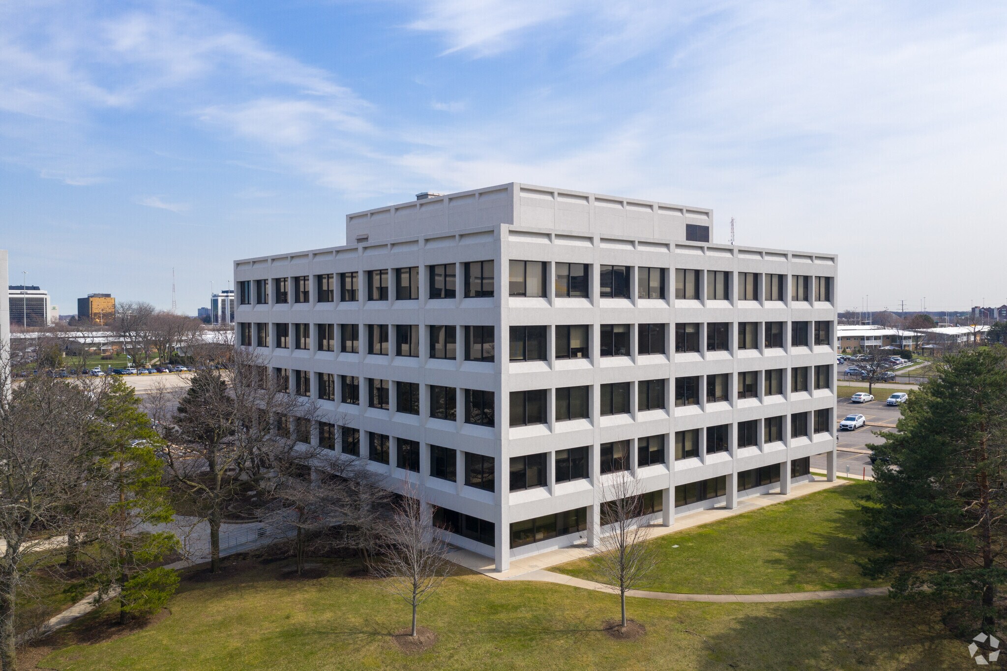 1821 Walden Office Sq, Schaumburg, IL 60173 Gateway Executive Park