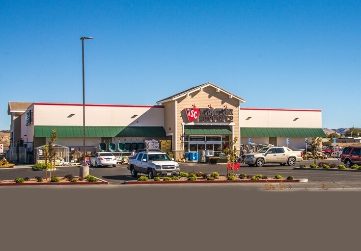 480 N Mill St, Tehachapi, CA 93561 Tractor Supply Co